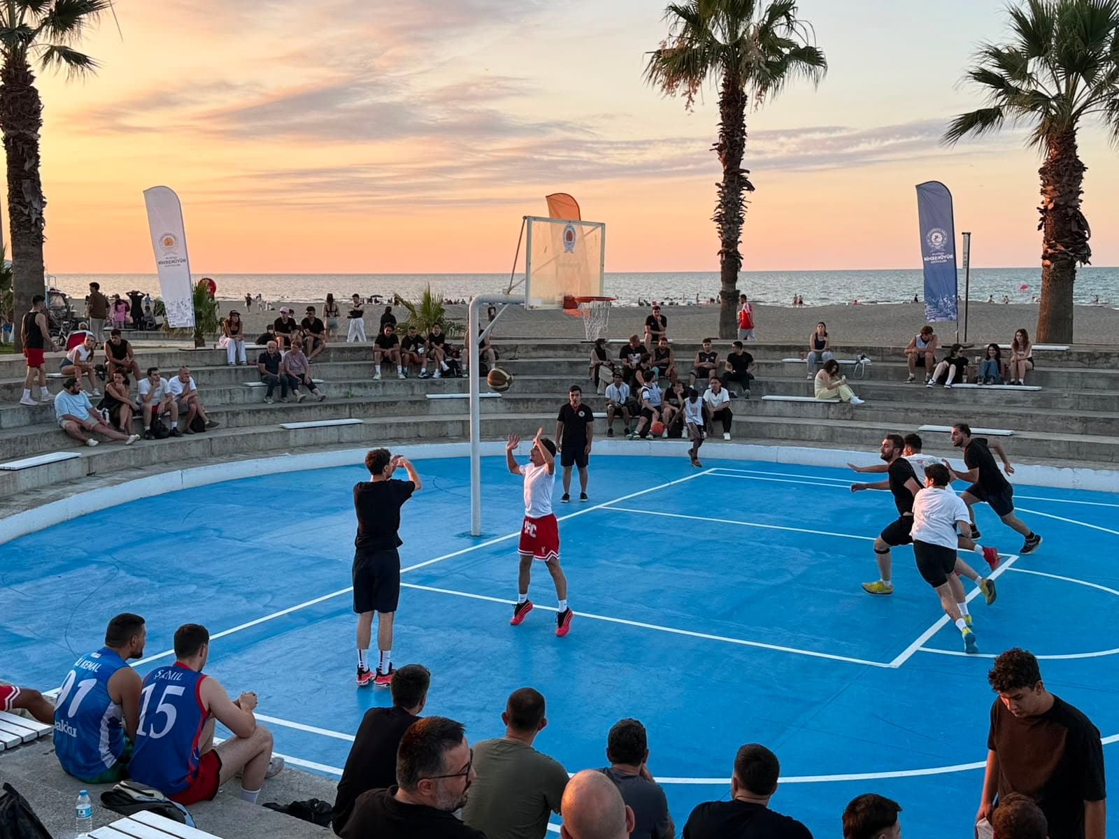 ATAKUM SAHİLİ’NDE 3X3 BASKETBOL HEYECANI YAŞANDI