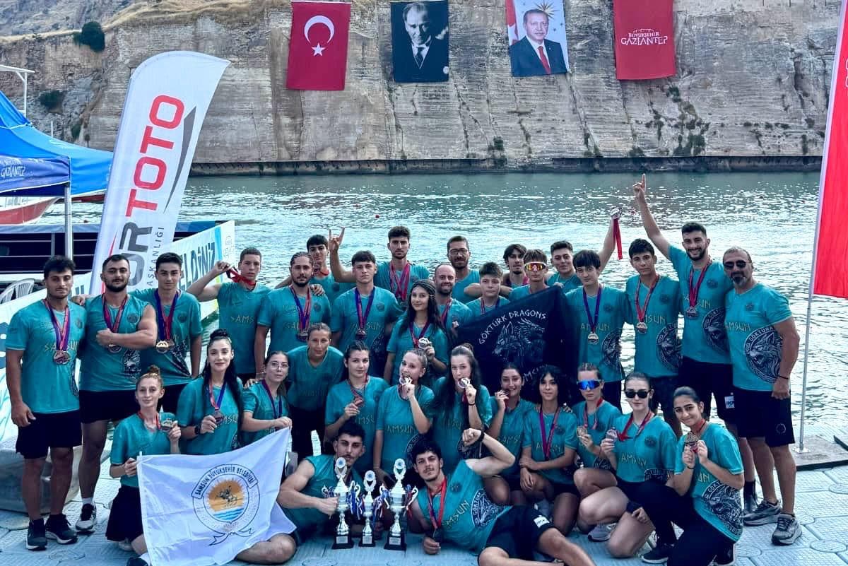 DRAGON BOT YARIŞI’NDA SAMSUN BÜYÜKŞEHİRLİ SPORCULAR ŞEHRE 3 KUPA İLE DÖNDÜ