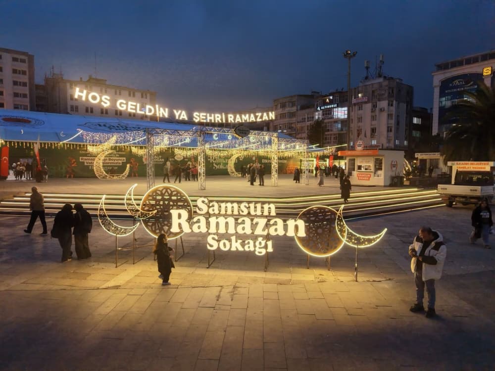 RAMAZAN SOKAĞI YOĞUN İLGİ GÖRÜYOR